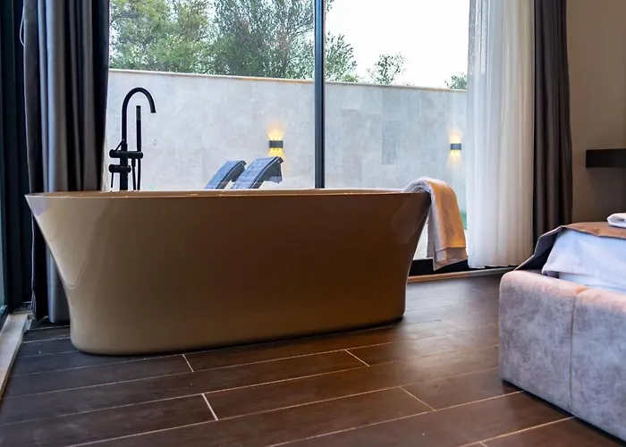 Patara 2 Bedroom Secluded With Private Pool Hot Tub *
